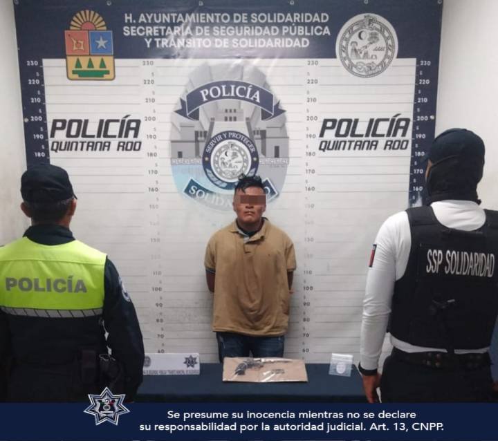 Capturan a individuo por presunto intento de homicidio y decomisan arma de fuego en Playa del Carmen