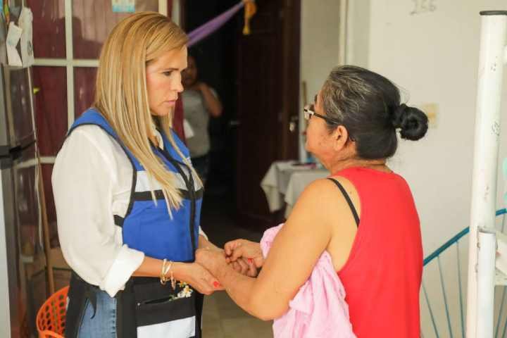Empoderamiento Económico de las Mujeres Solidarenses con la Tarjeta “De Mujer a Mujer”