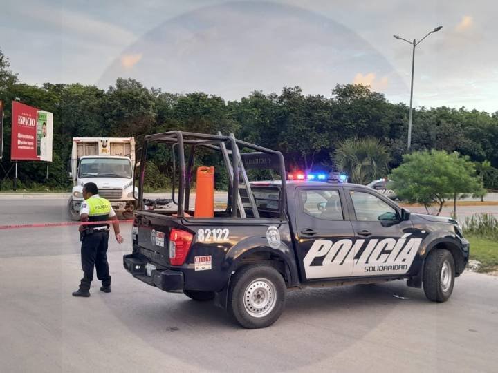 Fatal Choque: Motociclista Pierde la Vida en Colisión con Camión de Basura