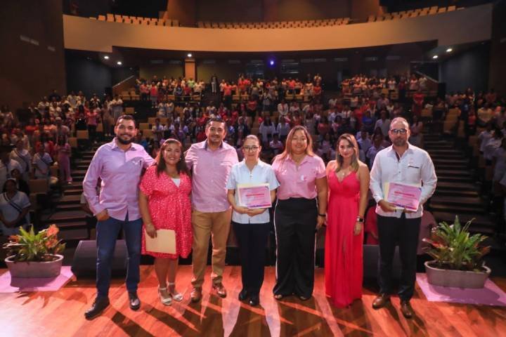 Unidos Contra el Cáncer de Mama: Simposio Destaca la Prevención y la Esperanza