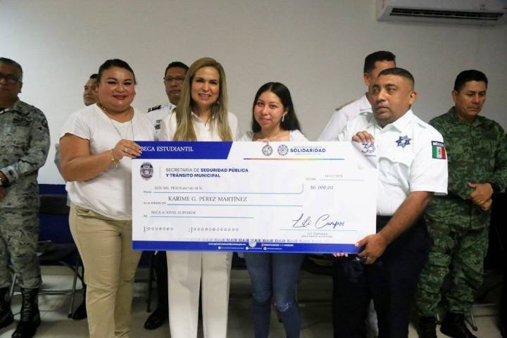 Apoyo Integral a la Educación y Compromiso Social hacia Familias de Policías