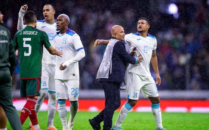 Furia en Honduras tras Partido contra México en el Azteca