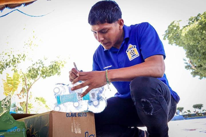 Inter Playa del Carmen Responde al Llamado de Solidaridad de su Afición al Entregar Donaciones a las Víctimas del Huracán "Otis"