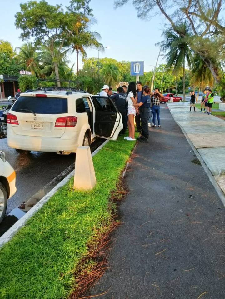 Violento Confrontamiento en Chetumal: Policías Agredidos en Incidente Fuera de Discoteca