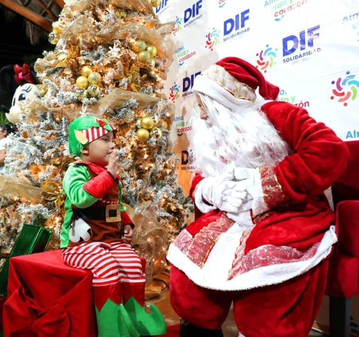 Celebración Navideña Inclusiva: Un Festival que une Familias y Niños