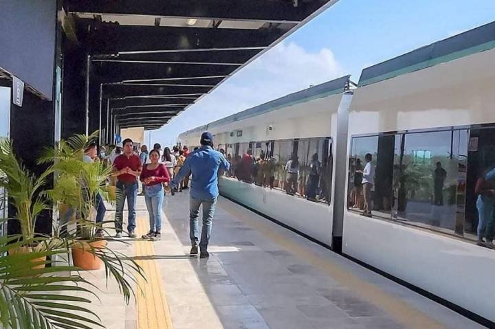Inician operaciones del Tren Maya en tramo Playa del Carmen-Cancún