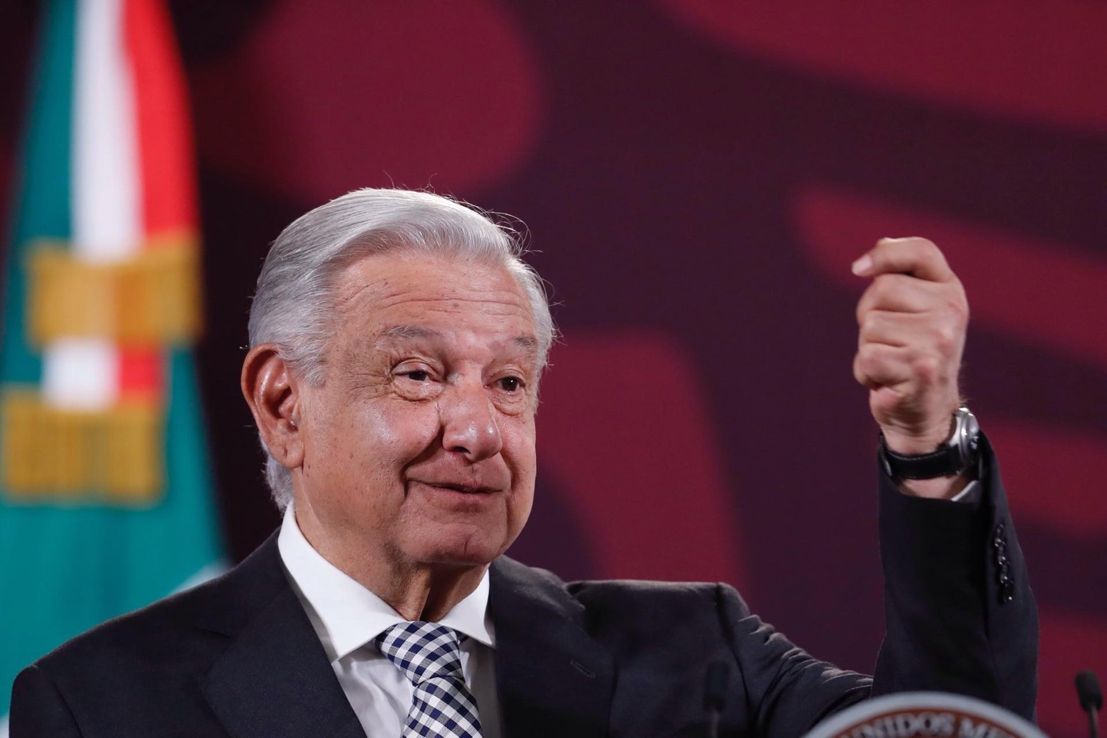 AMLO advierte por fraudes hechos con inteligencia artificial