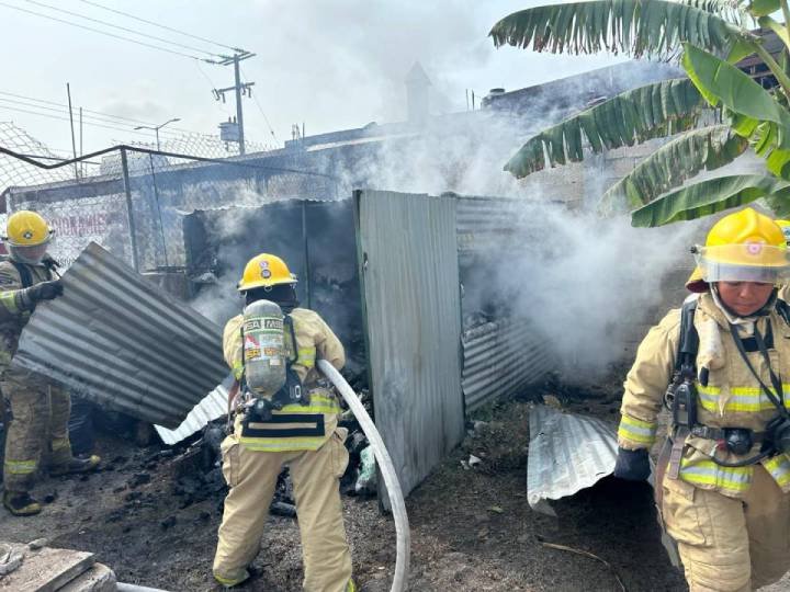 Alerta por Incendio en Negocio de Chetumal