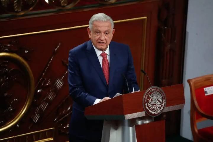 Posible Fuga de Pemex en Suministro de Agua en CDMX: Declaraciones de AMLO
