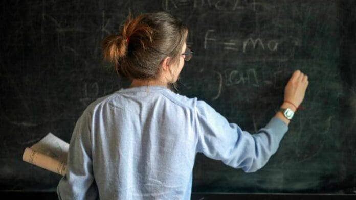 Profesora acusada de maltrato a niños de guardería en Milán