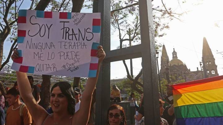 Reforma al Código Penal penalizan terapias de conversión en México