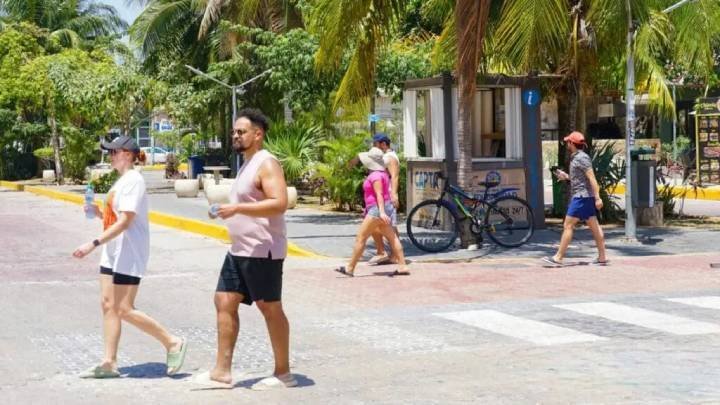 Turistas auxiliados por CAPTA en Solidaridad