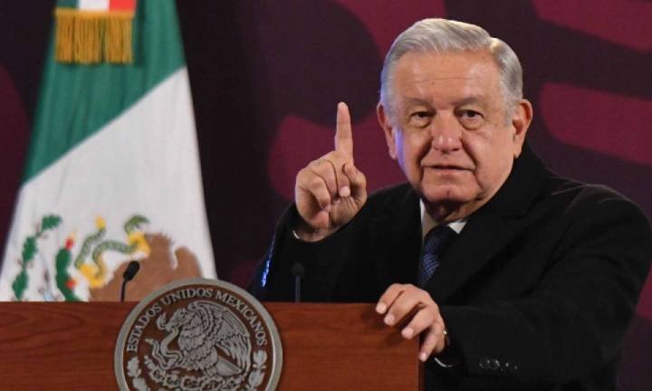 López Obrador Destaca Ahorro de 2-3 Billones de Pesos por Lucha Anticorrupción