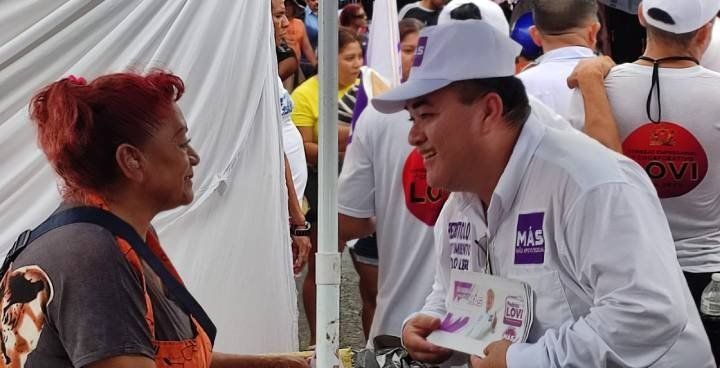 Transporte gratuito para estudiantes y personas de la tercera edad: Pedrito Lovi