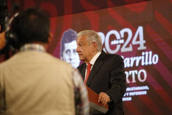 AMLO Confirma Estabilidad Económica de México en Encuentro con Carlos Slim
