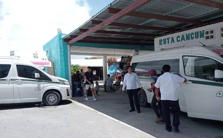 Anuncian incremento del 20% en tarifas de vans con ruta Cancún-Playa del Carmen
