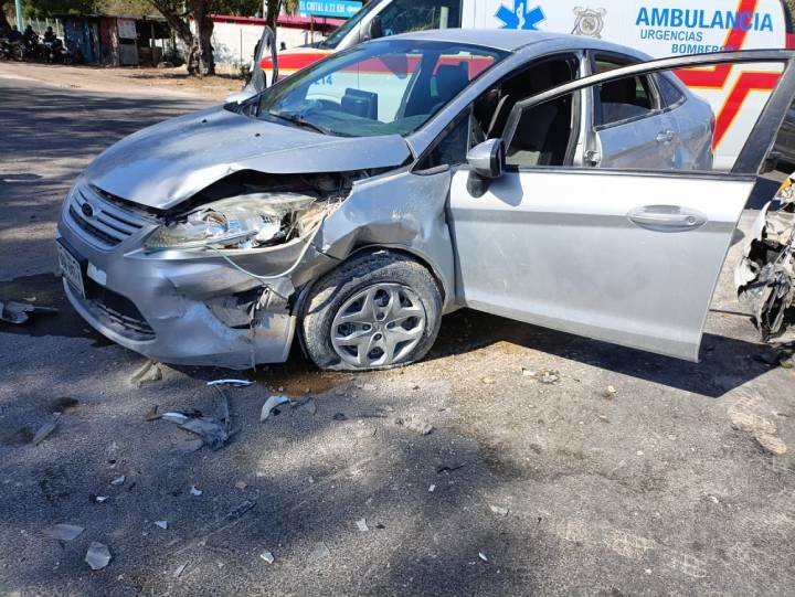 Ocho Heridos en Colisión Vehicular en la Calzada del Centenario