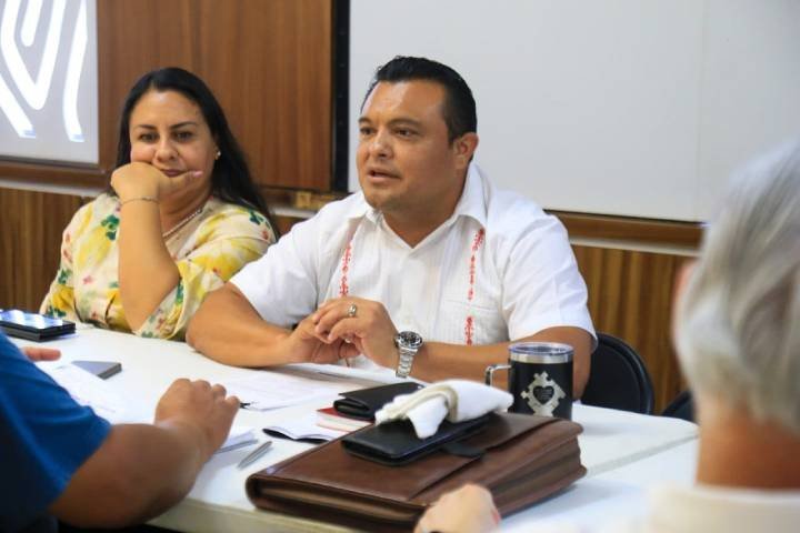 Solidaridad con medidas preventivas ante el huracán Beryl