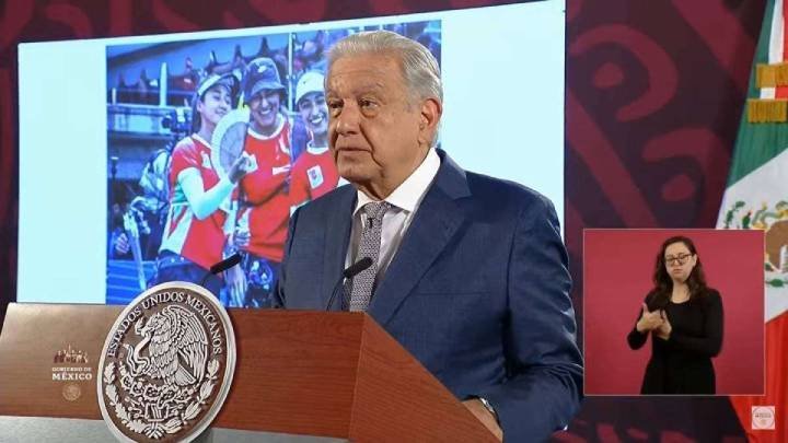 AMLO Felicita al Equipo Femenil de Tiro con Arco por Lograr Medalla Olímpica de Bronce