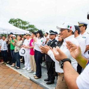 Miles de solidarenses desfilan para conmemorar el 114 aniversario del inicio de la Revolución Mexicana