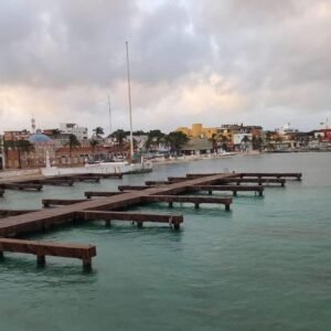 Se mantienen cerrados 6 puertos a la navegación menor en Quintana Roo