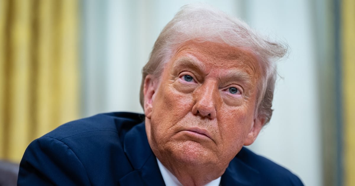 Casa Blanca niega que Trump contemple pausar 90 días los aranceles de EU – El Financiero